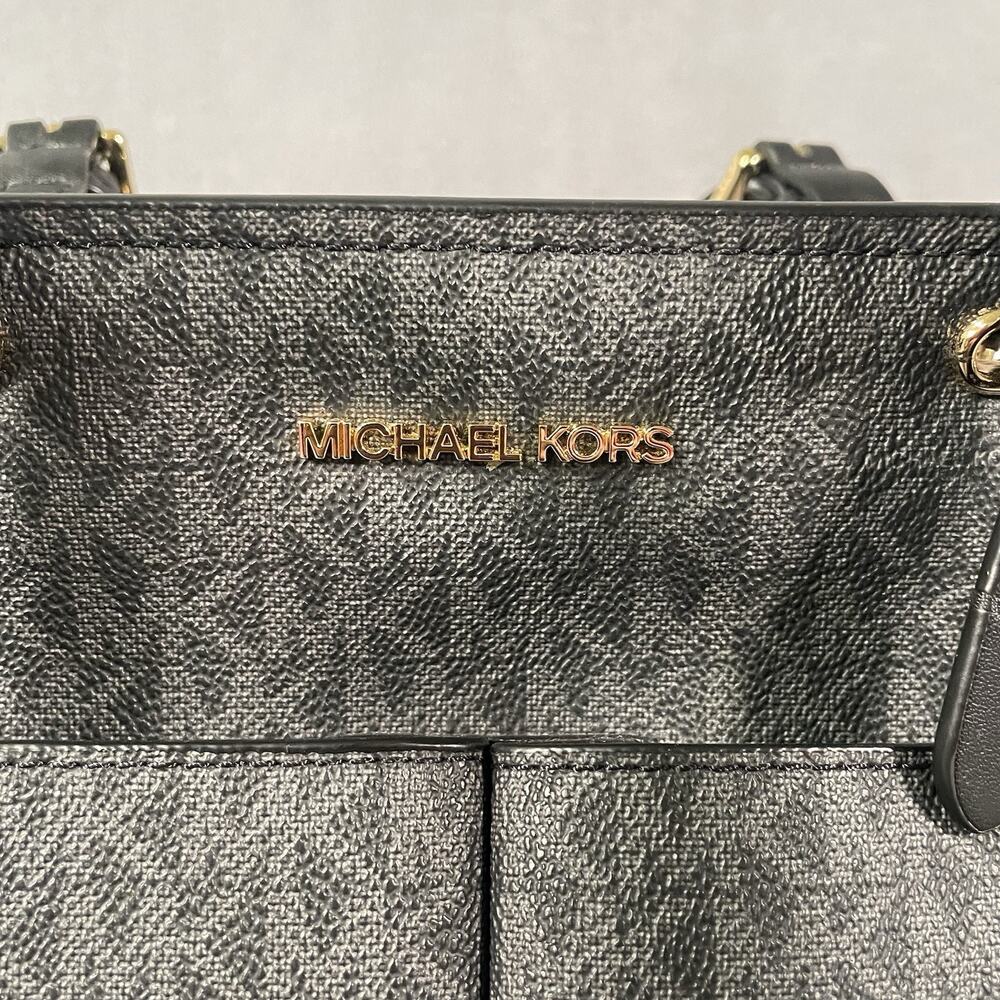Michael Kors Jet Set Black & Gray Logo Medium Pocket Tote Handbag Purse - Picture 2 of 9